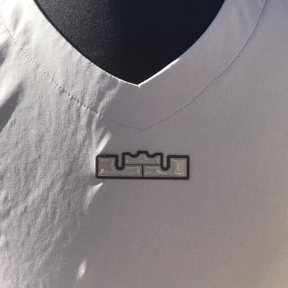 đ«Soldđ« - Picture 2 of 5